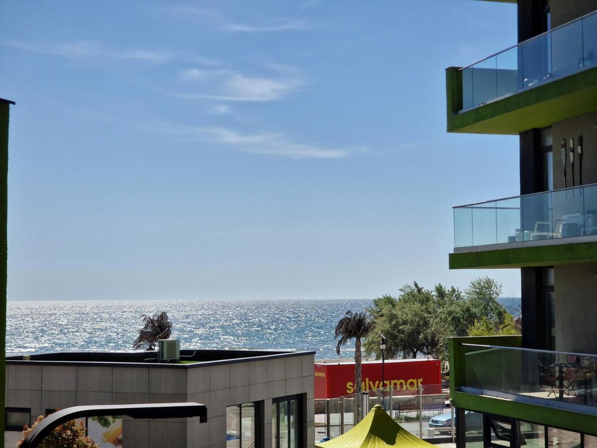 Dava Aparthotel Pool & Spa Mamaia Nord Navodari Bagian luar foto